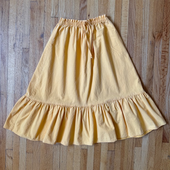 Beautiful Vintage 80s Sunshine Yellow Midi Peasant Skirt - Picture 4 of 9